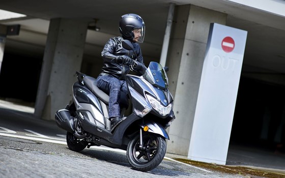 Neufahrzeug Suzuki Burgman Street 125EX - Bild 12 Neufahrzeug Suzuki Burgman Street 125EX - Bild 12