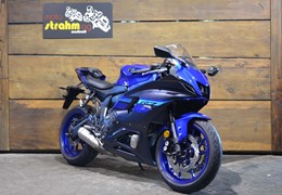 Neumotorrad Yamaha R7