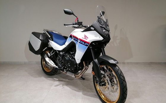 Neufahrzeug Honda XL750 Transalp - Bild 1 Neufahrzeug Honda XL750 Transalp - Bild 1
