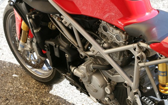 Gebrauchtmotorrad Ducati 999S - Bild 4 Gebrauchtmotorrad Ducati 999S - Bild 4