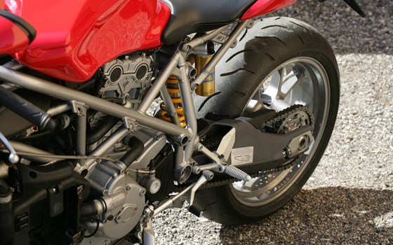 Gebrauchtmotorrad Ducati 999S - Bild 5 Gebrauchtmotorrad Ducati 999S - Bild 5