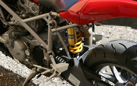 Gebrauchtmotorrad Ducati 999S - Bild 8 Gebrauchtmotorrad Ducati 999S - Bild 8