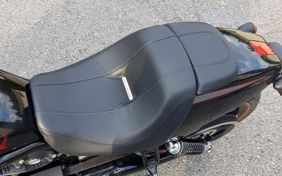 Gebrauchtmotorrad Harley-Davidson V-Rod VRSCX - Bild 9