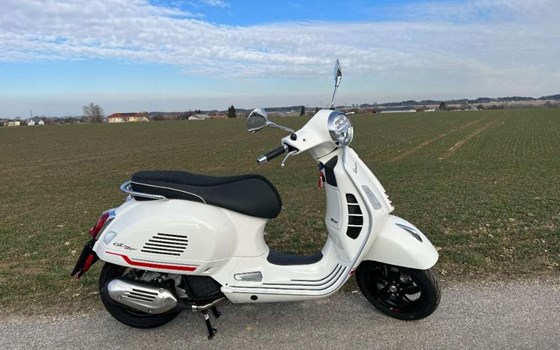 Neufahrzeug Vespa GTS 300 Super Sport - Bild 2 Neufahrzeug Vespa GTS 300 Super Sport - Bild 2
