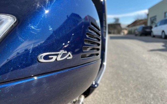 Neufahrzeug Vespa GTS 300 hpe - Bild 4 Neufahrzeug Vespa GTS 300 hpe - Bild 4