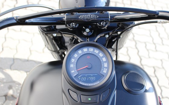 Gebrauchtmotorrad Harley-Davidson Softail Slim FLSL - Bild 2 Gebrauchtmotorrad Harley-Davidson Softail Slim FLSL - Bild 2