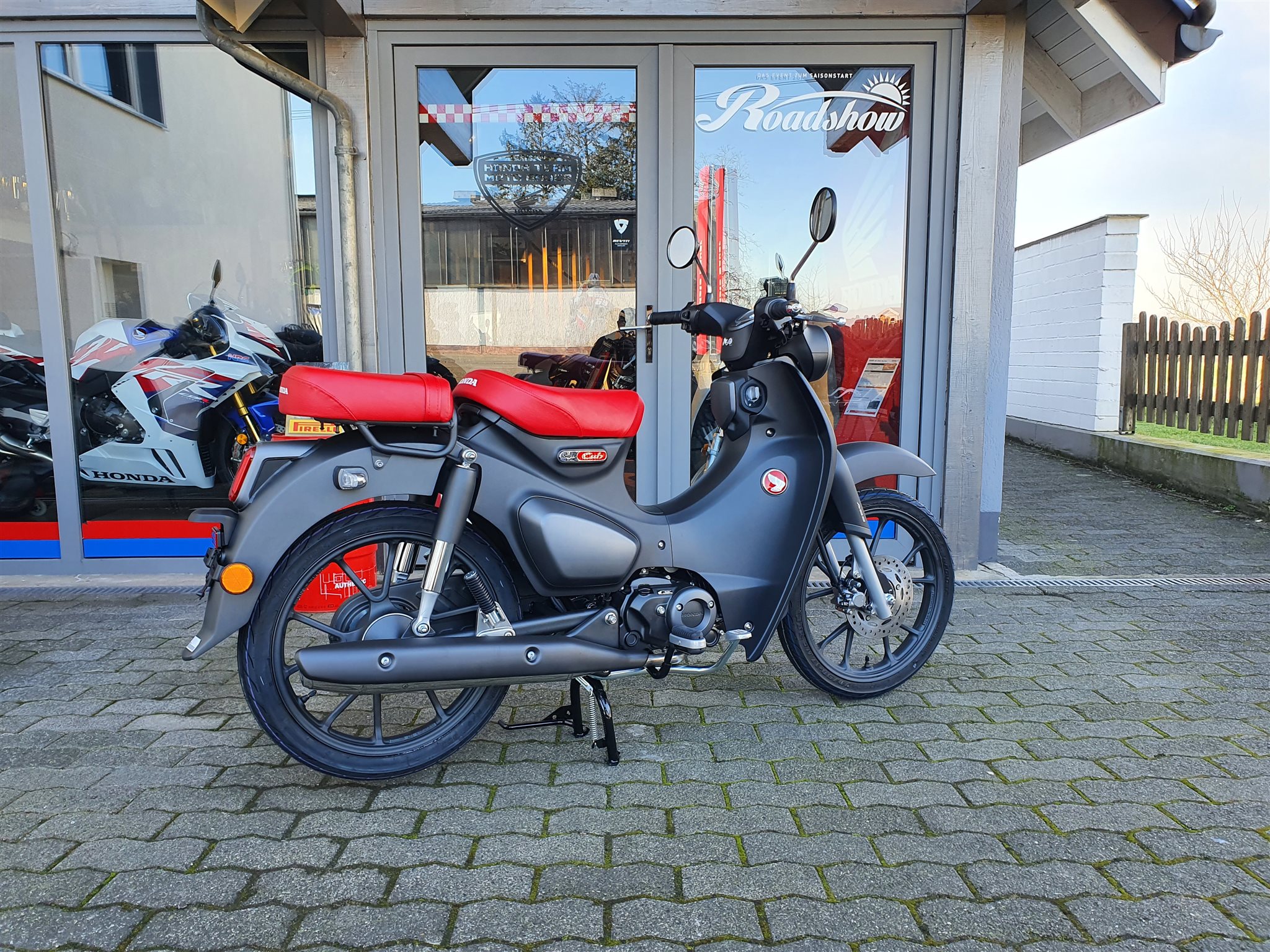 Neumotorrad Honda Super Cub C Eur