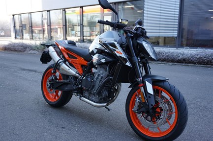 KTM 890 Duke GP