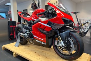 Offer Ducati Panigale V4 Superleggera