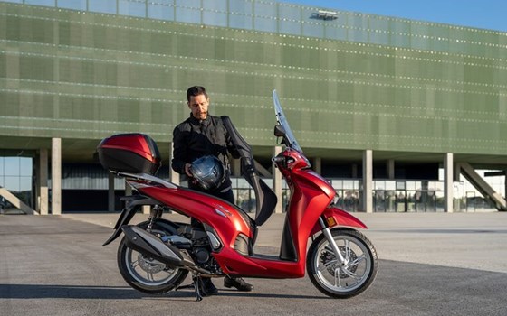 Neufahrzeug Honda SH350i - Bild 11