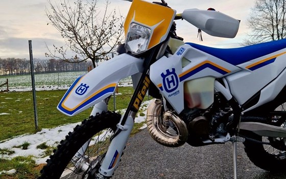 Neufahrzeug Husqvarna TE 300 - Bild 1