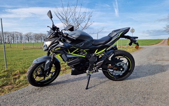 Neufahrzeug Kawasaki Z125 - Bild 1