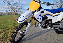 Neumotorrad Husqvarna FC 250
