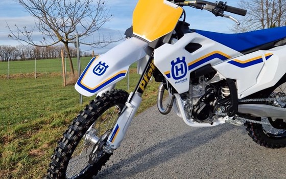 Neufahrzeug Husqvarna FC 250 - Bild 1