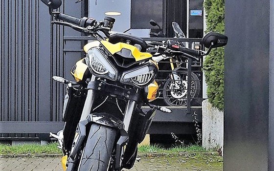 Neufahrzeug Triumph Street Triple 765 RS - Bild 8