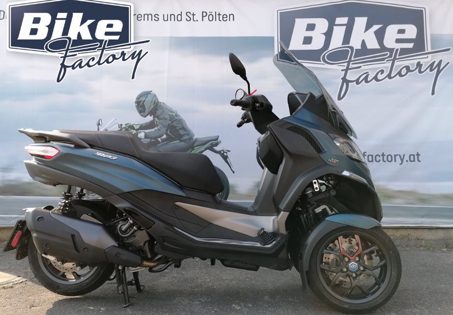 Piaggio MP3 530 HPE Exclusive (Blu Oxygen Matt)
