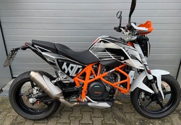 KTM 690 Duke