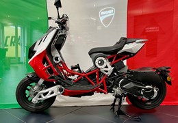 Neumotorrad Italjet Dragster 200 4T