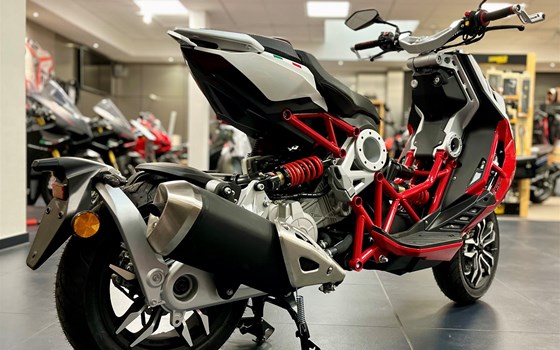 Neufahrzeug Italjet Dragster 200 4T - Bild 4