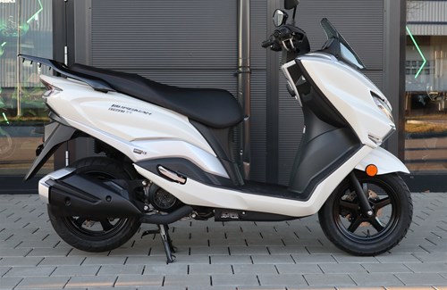 Neumotorrad Suzuki Burgman 125