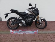Honda CB125R