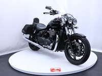 Gebrauchtmotorrad Triumph Thunderbird Storm mit viel Zubehör