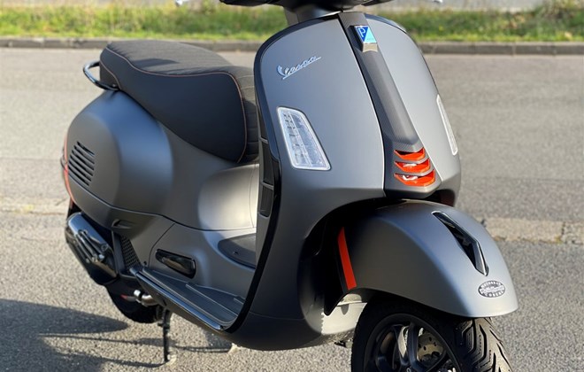 Vespa GTS 125 Super Sport