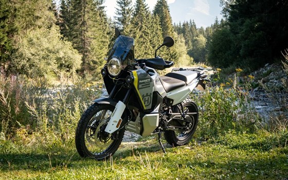 Neufahrzeug Husqvarna Norden 901 - Bild 4