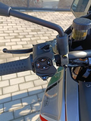 Moto Guzzi V100 Mandello S (Verde) - Bild 7