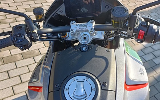 Gebrauchtmotorrad Moto Guzzi V100 Mandello S - Bild 9 Gebrauchtmotorrad Moto Guzzi V100 Mandello S - Bild 9