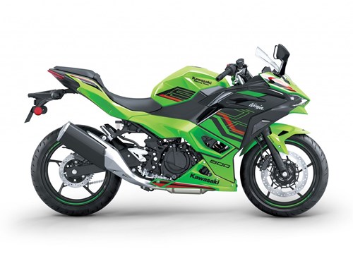 NEUFAHRZEUG Kawasaki Ninja 500 SE