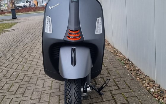Neufahrzeug Vespa GTS 300 Super Sport - Bild 5