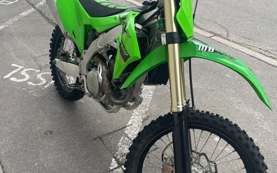 Gebrauchtmotorrad Kawasaki KX450F - Bild 2 Gebrauchtmotorrad Kawasaki KX450F - Bild 2