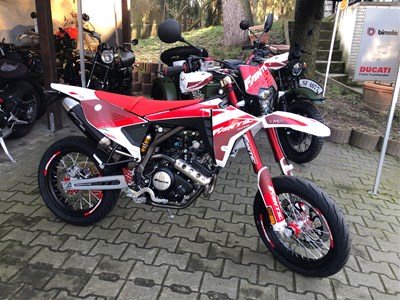 XMF 125 Competition