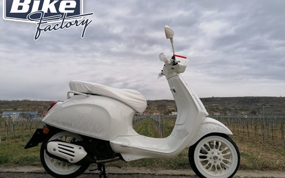 Neufahrzeug Vespa Sprint Justin Bieber X Vespa 125 - Bild 2 Neufahrzeug Vespa Sprint Justin Bieber X Vespa 125 - Bild 2