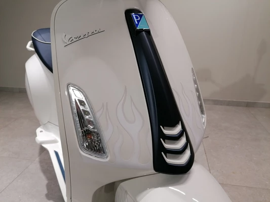 Vespa Sprint Justin Bieber X Vespa 125 (weiß) - Bild 3