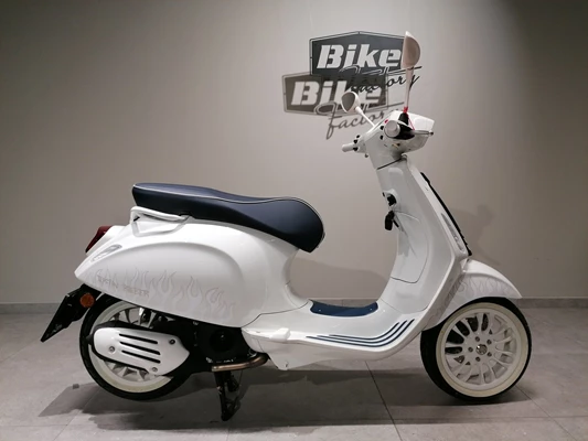 Vespa Sprint Justin Bieber X Vespa 125 (weiß) - Bild 2