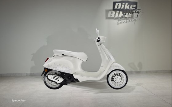 Neufahrzeug Vespa Sprint Justin Bieber X Vespa 125 - Bild 1 Neufahrzeug Vespa Sprint Justin Bieber X Vespa 125 - Bild 1