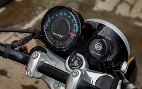 Neufahrzeug Royal Enfield Super Meteor 650 - Bild 7