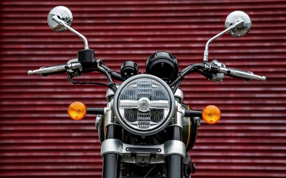 Neufahrzeug Royal Enfield Super Meteor 650 - Bild 10