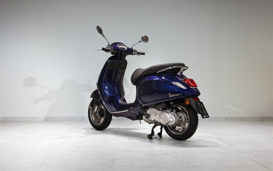 Neufahrzeug Vespa Primavera 50 4T - Bild 4 Neufahrzeug Vespa Primavera 50 4T - Bild 4