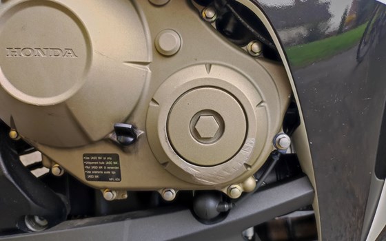 Gebrauchtmotorrad Honda CBR1000RR Fireblade - Bild 6