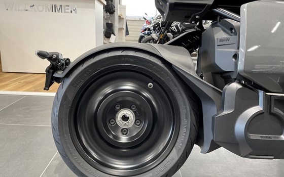 Gebrauchtmotorrad BMW CE 04 - Bild 10