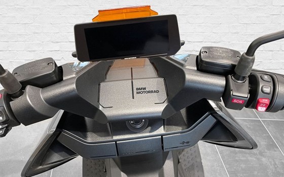 Gebrauchtmotorrad BMW CE 04 - Bild 6