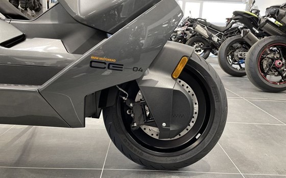 Gebrauchtmotorrad BMW CE 04 - Bild 8