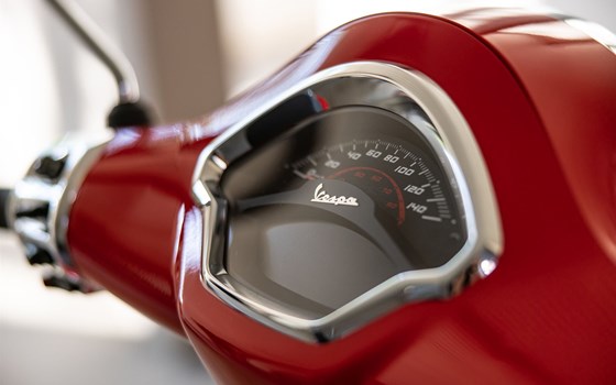 Neufahrzeug Vespa GTS 300 Super - Bild 5