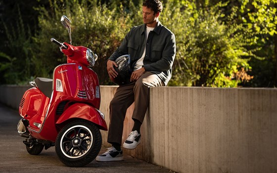 Neufahrzeug Vespa GTS 300 Super - Bild 8