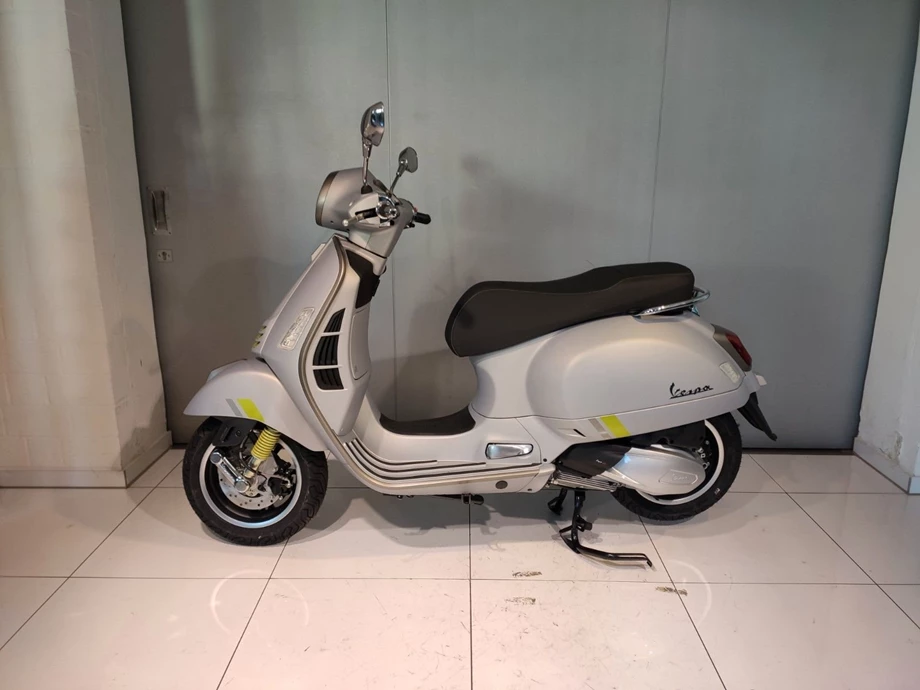 Angebot Vespa GTS 125 Super Tech Bild 2: Angebot Vespa GTS 125 Super Tech