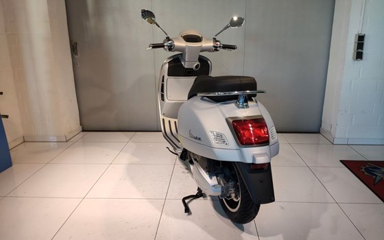 Neufahrzeug Vespa GTS 125 Super Tech - Bild 5