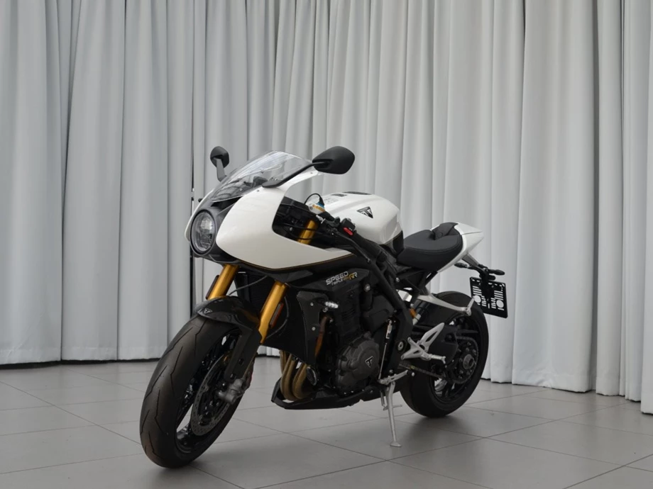 Angebot Triumph Speed Triple 1200 RR Bild 2: Angebot Triumph Speed Triple 1200 RR